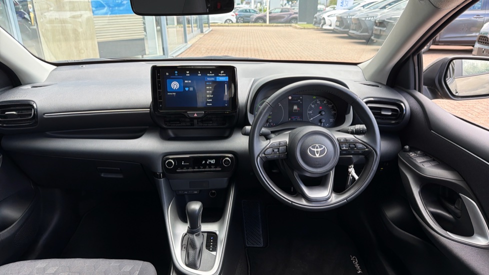 Toyota Yaris 1.5 Hybrid Icon 5dr CVT Hybrid Hatchback - Image 6