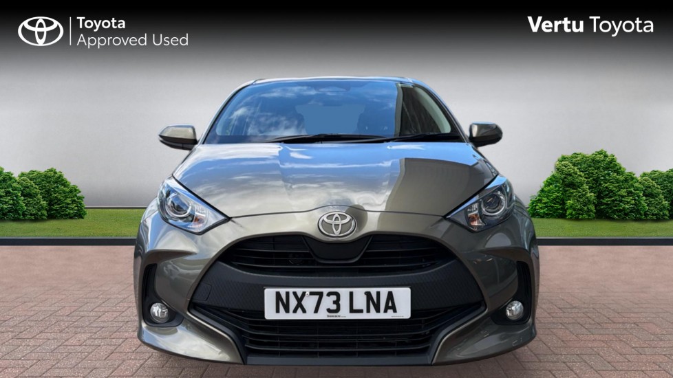 Toyota Yaris 1.5 Hybrid Icon 5dr CVT Hybrid Hatchback - Image 22
