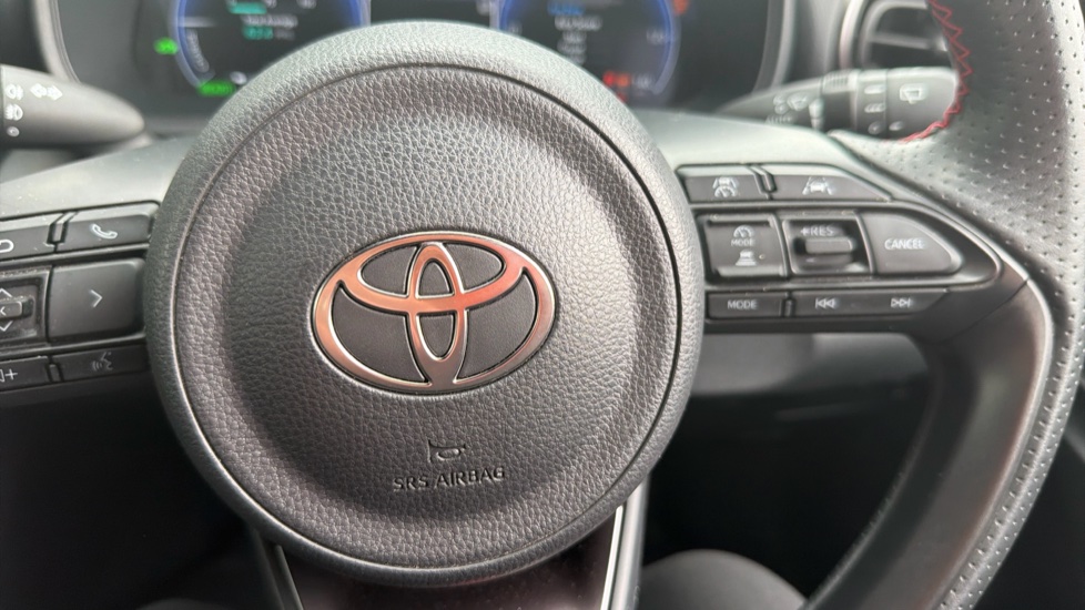Toyota Yaris Cross 1.5 Hybrid GR Sport 5dr CVT Hybrid Estate - Image 37
