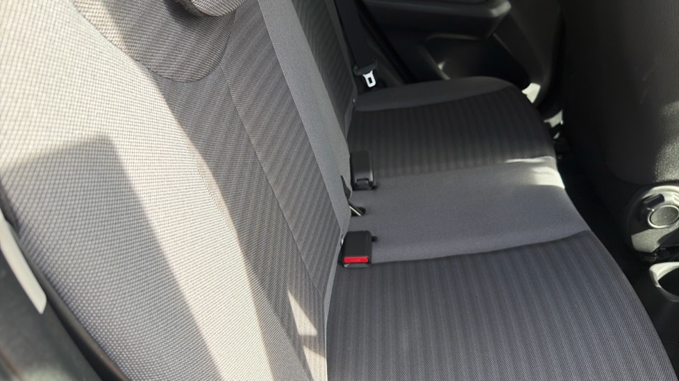 Toyota Aygo 1.0 VVT-i X-Trend 5dr Petrol Hatchback - Image 14