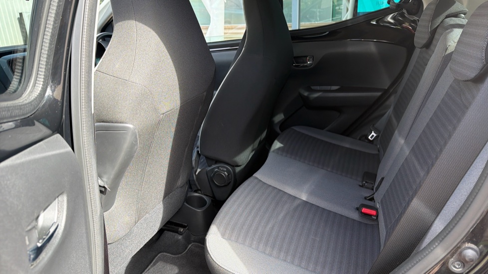 Toyota Aygo 1.0 VVT-i X-Trend 5dr Petrol Hatchback - Image 15