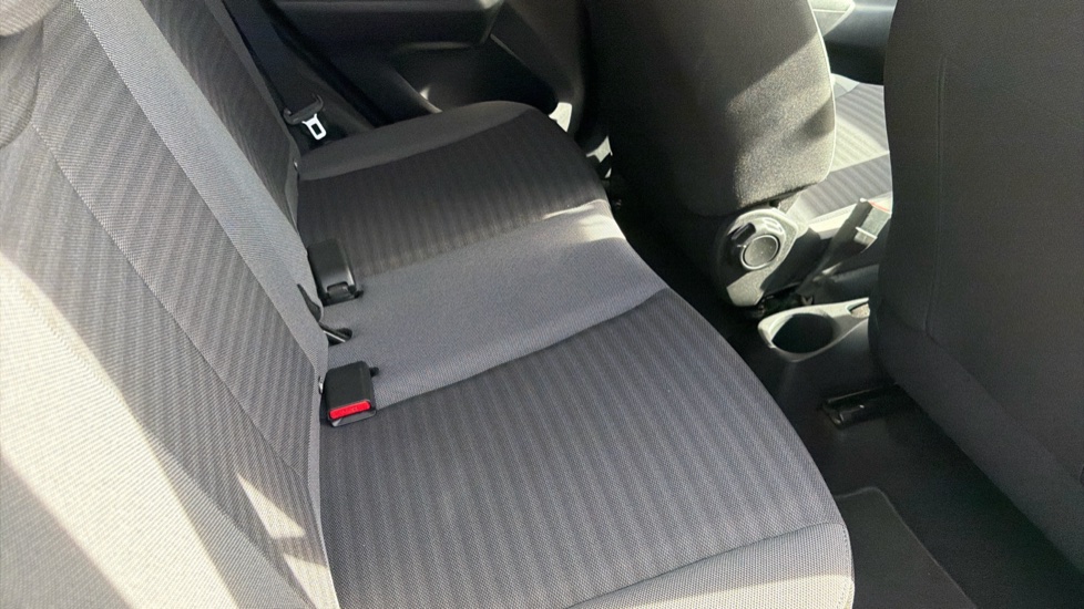 Toyota Aygo 1.0 VVT-i X-Trend 5dr Petrol Hatchback - Image 17