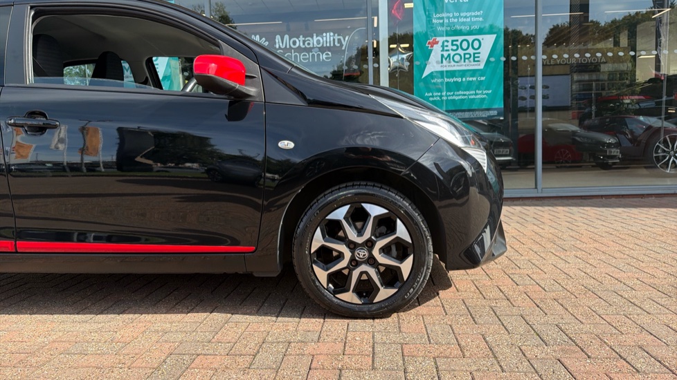 Toyota Aygo 1.0 VVT-i X-Trend 5dr Petrol Hatchback - Image 25