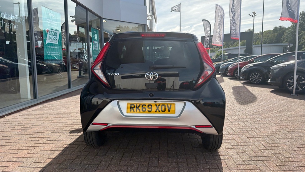Toyota Aygo 1.0 VVT-i X-Trend 5dr Petrol Hatchback - Image 26