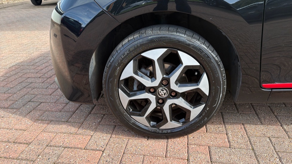Toyota Aygo 1.0 VVT-i X-Trend 5dr Petrol Hatchback - Image 43
