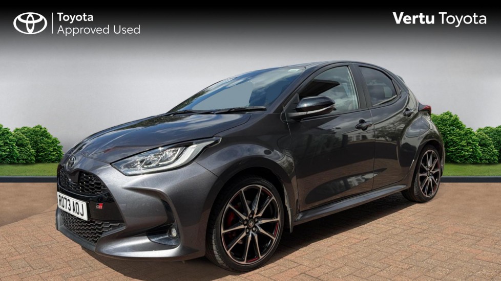 Toyota Yaris 1.5 Hybrid GR Sport 5dr CVT Hybrid Hatchback - Image 3