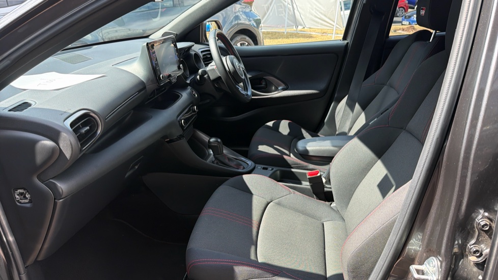 Toyota Yaris 1.5 Hybrid GR Sport 5dr CVT Hybrid Hatchback - Image 5
