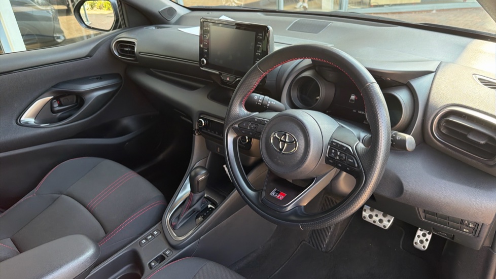Toyota Yaris 1.5 Hybrid GR Sport 5dr CVT Hybrid Hatchback - Image 34