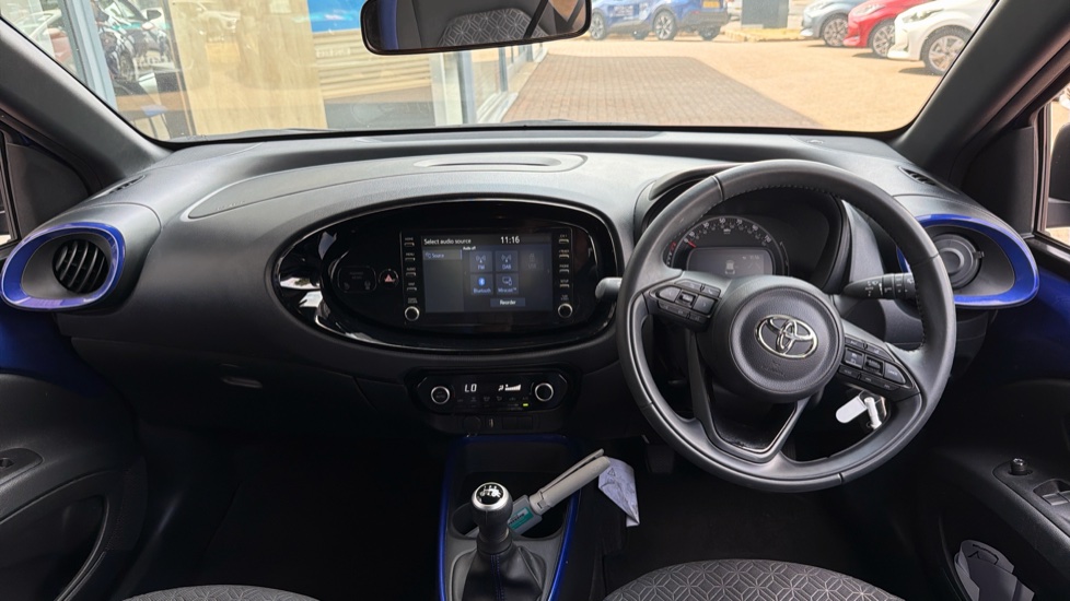 Toyota Aygo X 1.0 VVT-i Edge 5dr Petrol Hatchback - Image 6