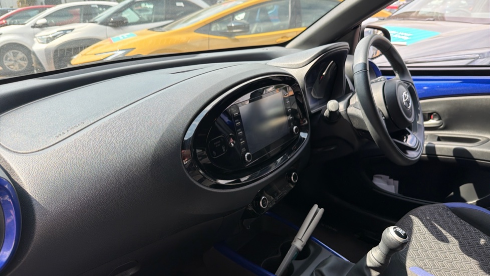 Toyota Aygo X 1.0 VVT-i Edge 5dr Petrol Hatchback - Image 16
