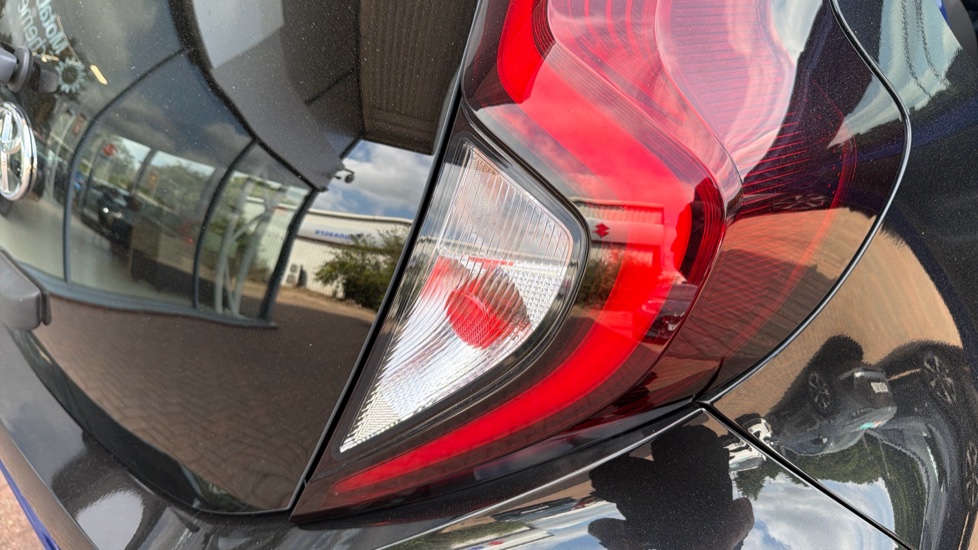 Toyota Aygo X 1.0 VVT-i Edge 5dr Petrol Hatchback - Image 21