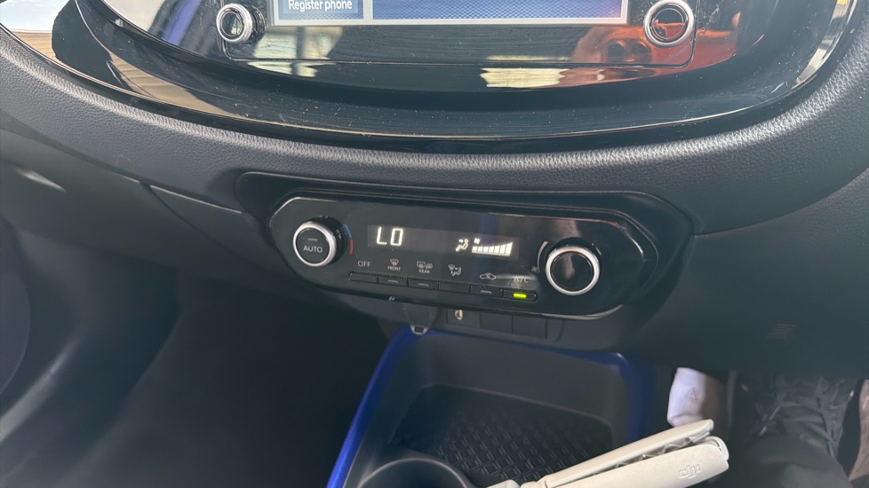 Toyota Aygo X 1.0 VVT-i Edge 5dr Petrol Hatchback - Image 36