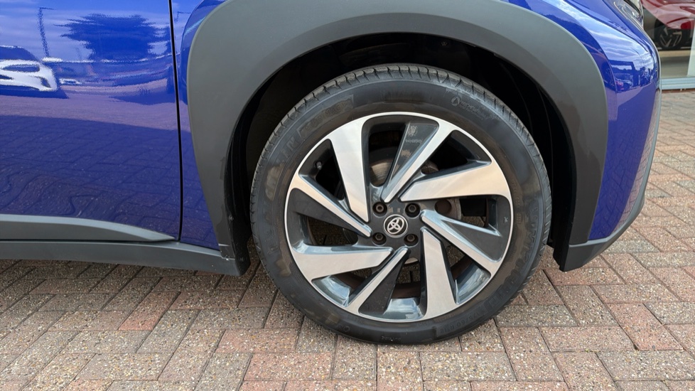 Toyota Aygo X 1.0 VVT-i Edge 5dr Petrol Hatchback - Image 38