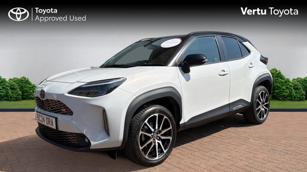 Toyota Yaris Cross 1.5 Hybrid 130 GR Sport 5dr CVT Hybrid Estate - Image 3