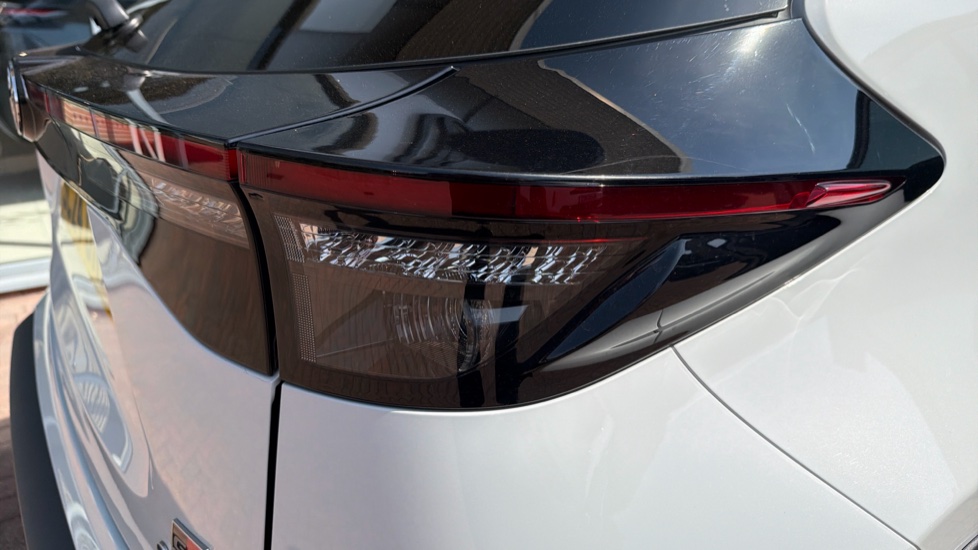 Toyota Yaris Cross 1.5 Hybrid 130 GR Sport 5dr CVT Hybrid Estate - Image 21