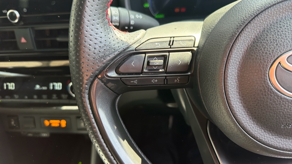 Toyota Yaris Cross 1.5 Hybrid 130 GR Sport 5dr CVT Hybrid Estate - Image 36