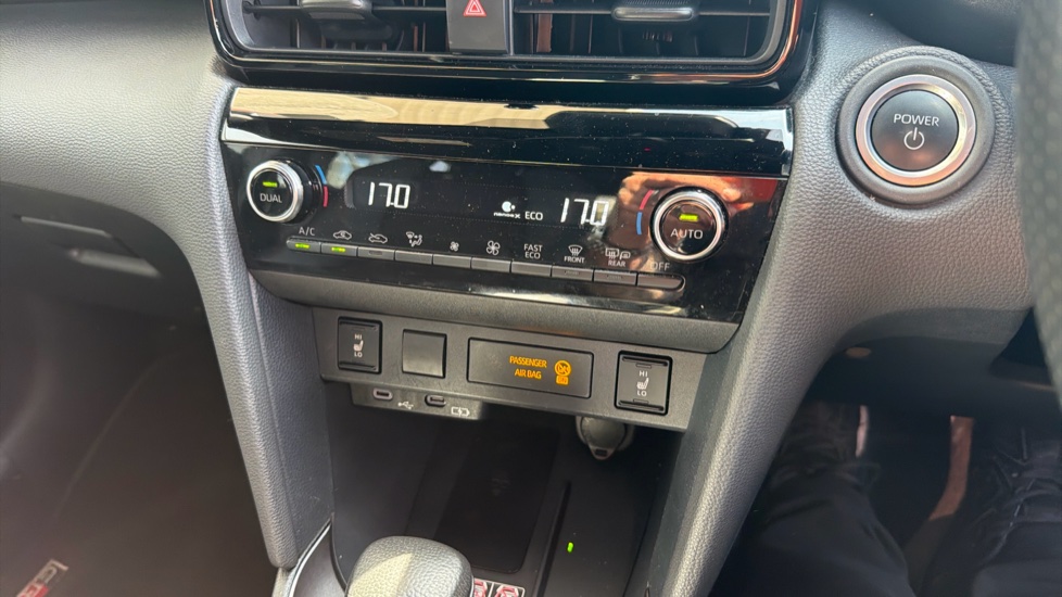 Toyota Yaris Cross 1.5 Hybrid 130 GR Sport 5dr CVT Hybrid Estate - Image 38