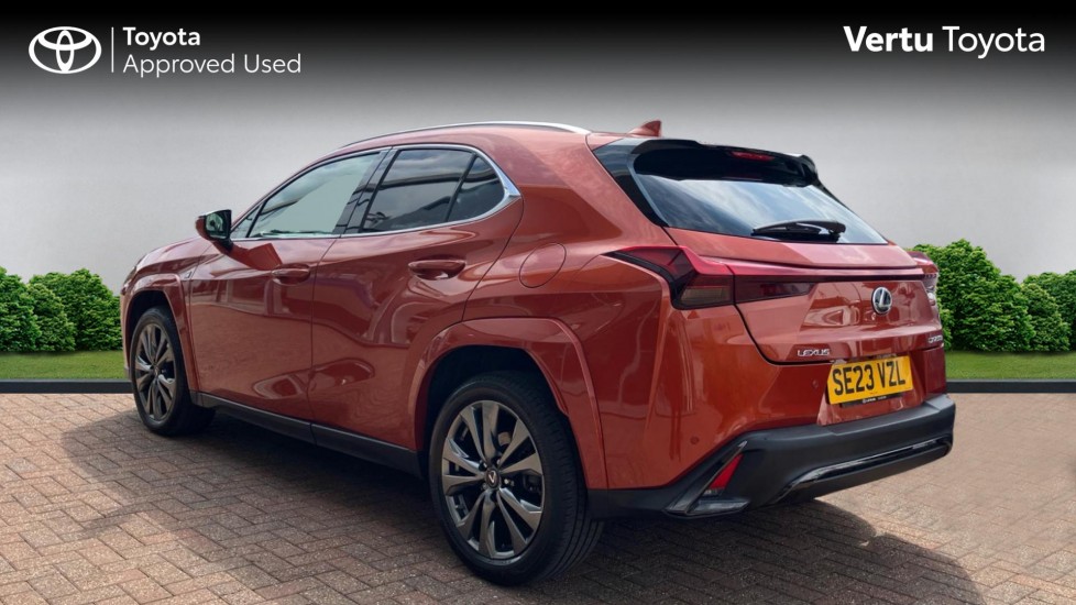 Lexus UX 250h 2.0 F-Sport 5dr CVT [Nav] Hybrid Hatchback - Image 4