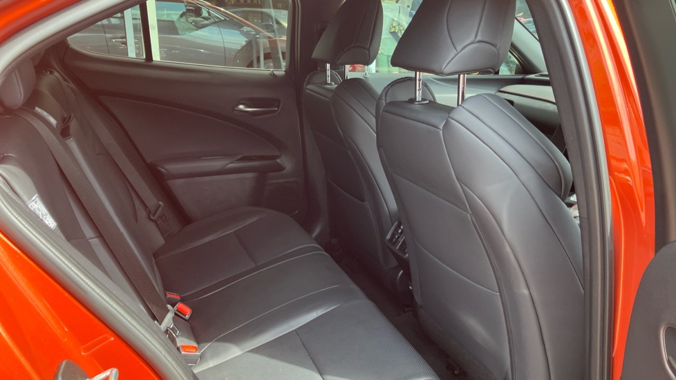Lexus UX 250h 2.0 F-Sport 5dr CVT [Nav] Hybrid Hatchback - Image 8