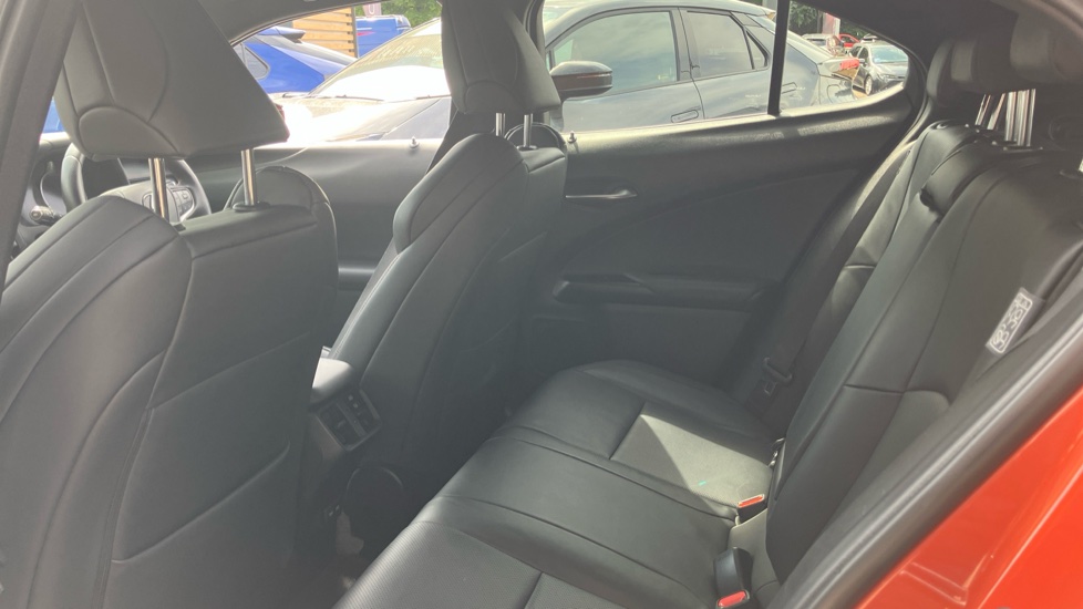 Lexus UX 250h 2.0 F-Sport 5dr CVT [Nav] Hybrid Hatchback - Image 15