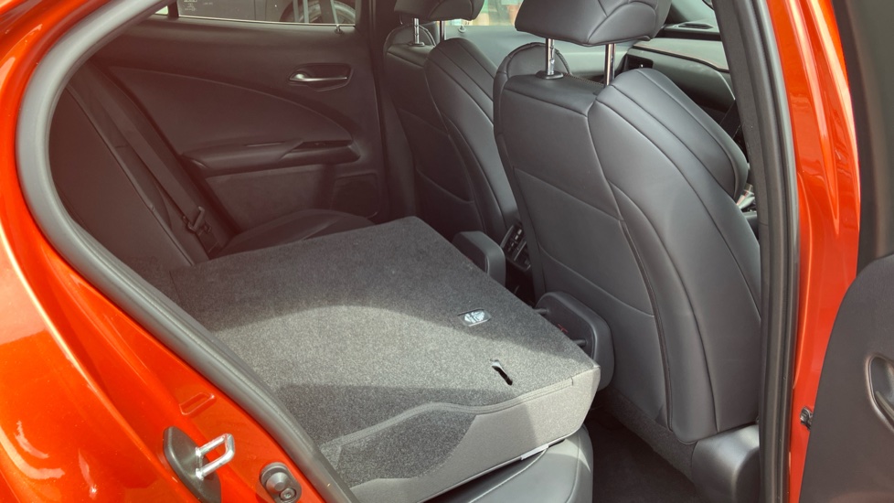 Lexus UX 250h 2.0 F-Sport 5dr CVT [Nav] Hybrid Hatchback - Image 18