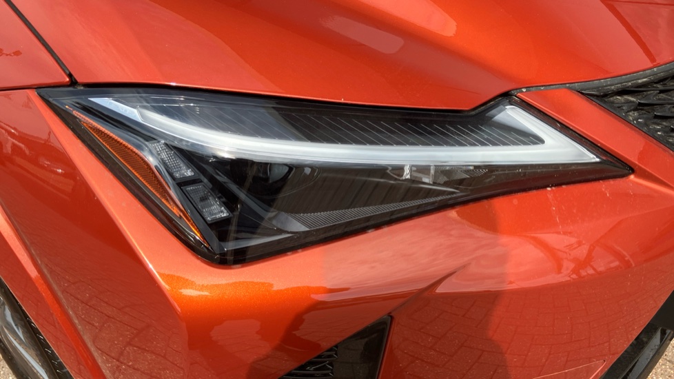 Lexus UX 250h 2.0 F-Sport 5dr CVT [Nav] Hybrid Hatchback - Image 20