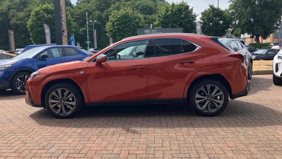 Lexus UX 250h 2.0 F-Sport 5dr CVT [Nav] Hybrid Hatchback - Image 24