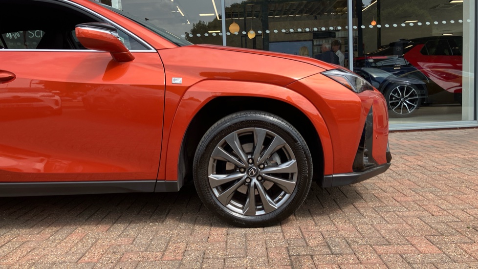 Lexus UX 250h 2.0 F-Sport 5dr CVT [Nav] Hybrid Hatchback - Image 25