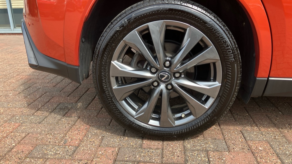 Lexus UX 250h 2.0 F-Sport 5dr CVT [Nav] Hybrid Hatchback - Image 43