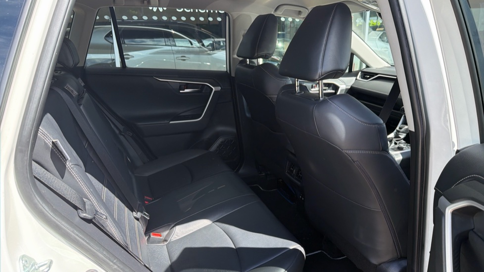 Toyota RAV4 2.5 VVT-i Hybrid Excel TSS 5dr CVT Hybrid Estate - Image 8