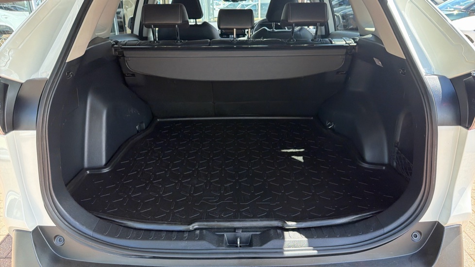 Toyota RAV4 2.5 VVT-i Hybrid Excel TSS 5dr CVT Hybrid Estate - Image 13