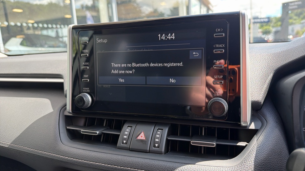 Toyota RAV4 2.5 VVT-i Hybrid Excel TSS 5dr CVT Hybrid Estate - Image 29