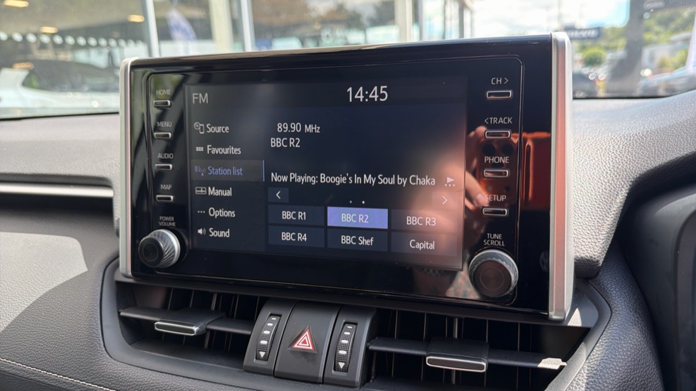 Toyota RAV4 2.5 VVT-i Hybrid Excel TSS 5dr CVT Hybrid Estate - Image 32