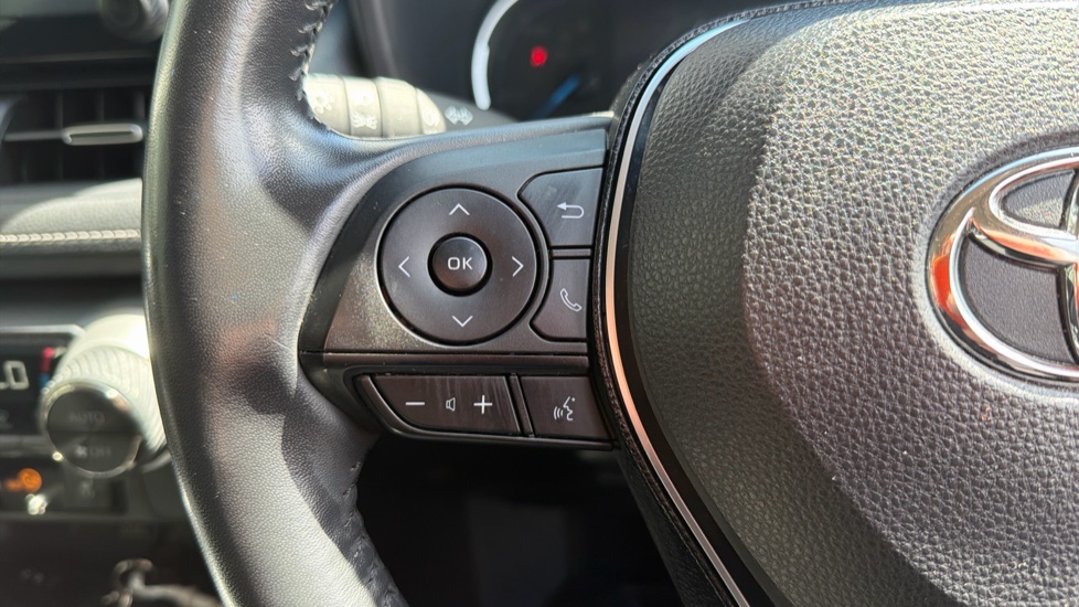 Toyota RAV4 2.5 VVT-i Hybrid Excel TSS 5dr CVT Hybrid Estate - Image 38