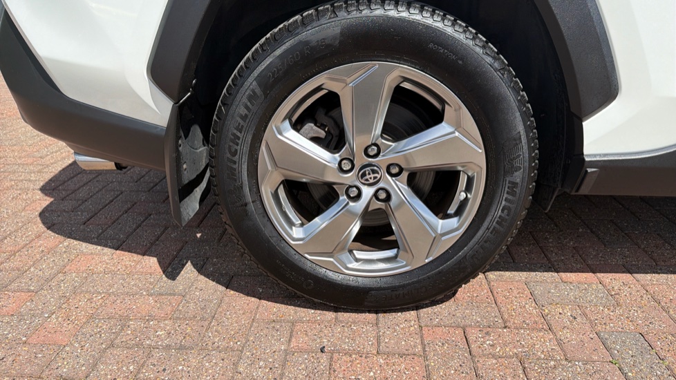 Toyota RAV4 2.5 VVT-i Hybrid Excel TSS 5dr CVT Hybrid Estate - Image 43