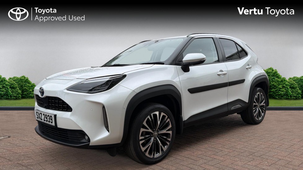 Toyota Yaris Cross 1.5 Hybrid Excel 5dr CVT Hybrid Estate - Image 3