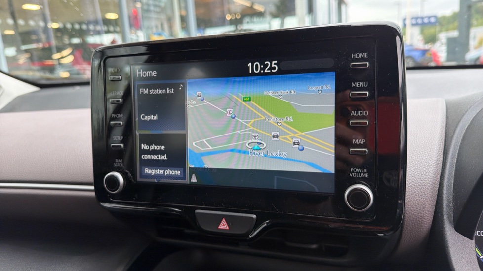 Toyota Yaris Cross 1.5 Hybrid Excel 5dr CVT Hybrid Estate - Image 9