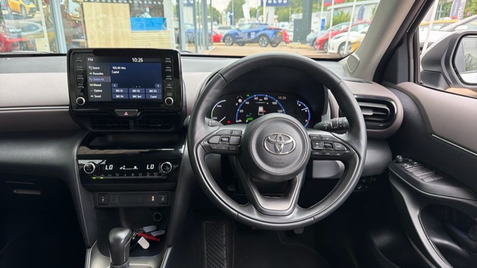 Toyota Yaris Cross 1.5 Hybrid Excel 5dr CVT Hybrid Estate - Image 10