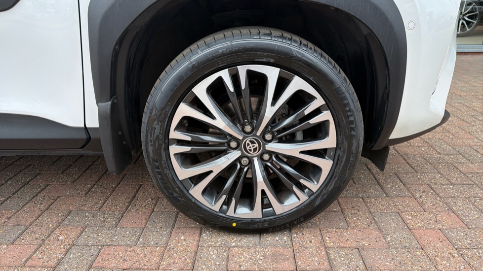 Toyota Yaris Cross 1.5 Hybrid Excel 5dr CVT Hybrid Estate - Image 40