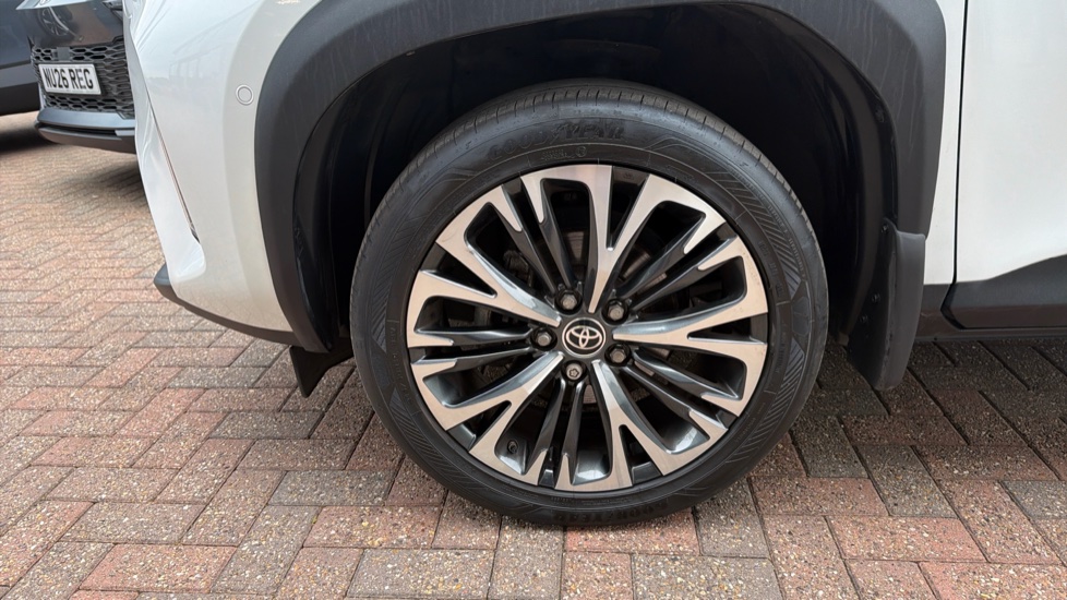 Toyota Yaris Cross 1.5 Hybrid Excel 5dr CVT Hybrid Estate - Image 42