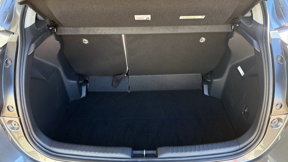 Toyota Yaris 1.5 Hybrid Excel 5dr CVT Hybrid Hatchback - Image 13