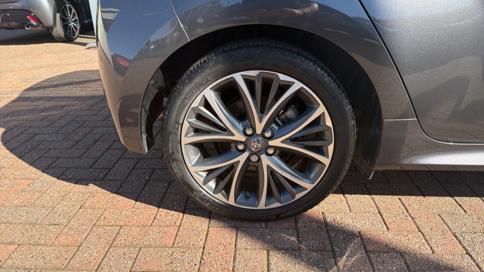 Toyota Yaris 1.5 Hybrid Excel 5dr CVT Hybrid Hatchback - Image 41
