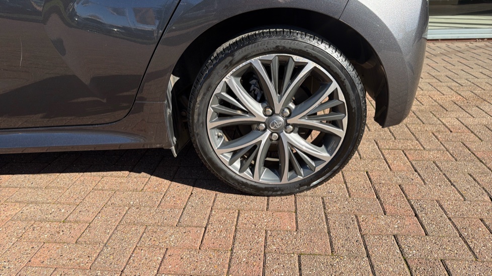 Toyota Yaris 1.5 Hybrid Excel 5dr CVT Hybrid Hatchback - Image 43