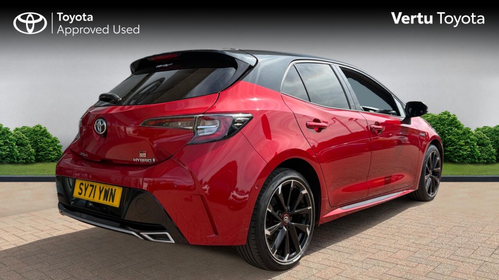Toyota Corolla 1.8 VVT-i Hybrid GR Sport 5dr CVT Hybrid Hatchback - Image 2