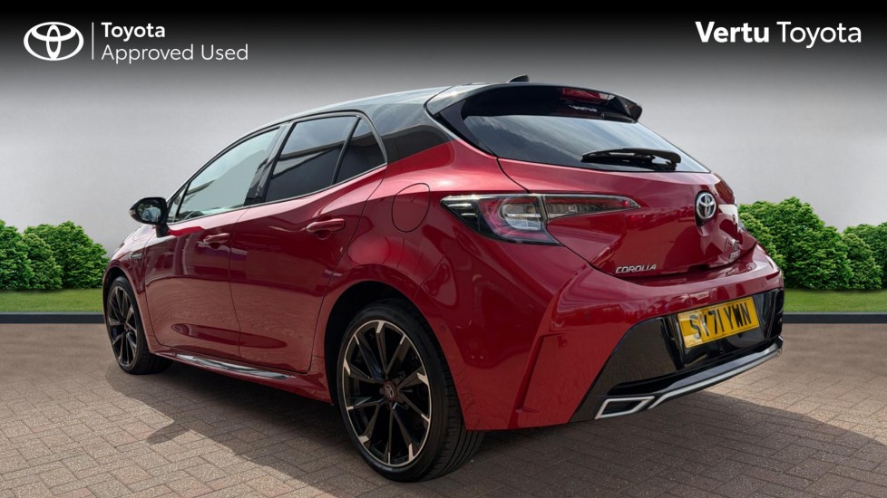 Toyota Corolla 1.8 VVT-i Hybrid GR Sport 5dr CVT Hybrid Hatchback - Image 4