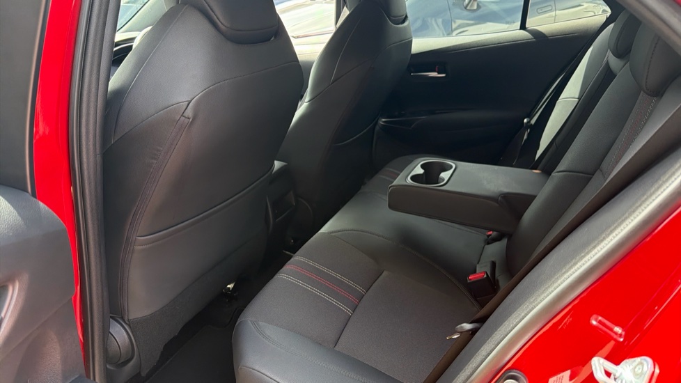 Toyota Corolla 1.8 VVT-i Hybrid GR Sport 5dr CVT Hybrid Hatchback - Image 15