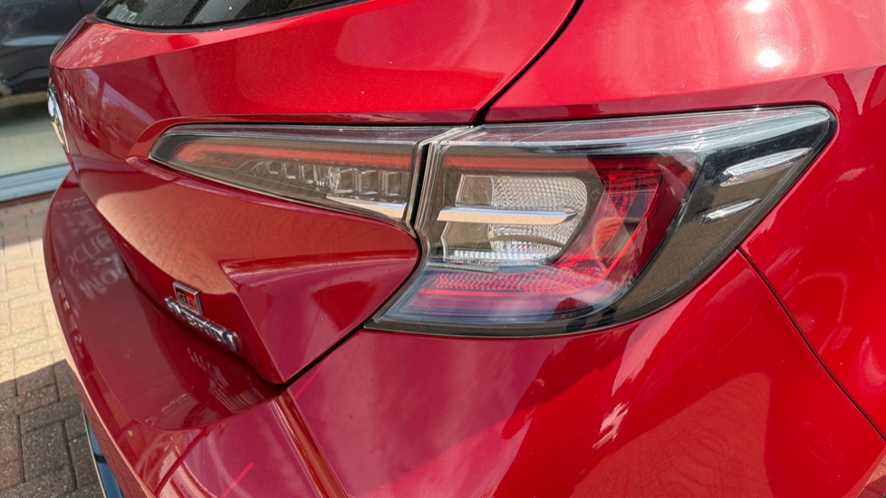 Toyota Corolla 1.8 VVT-i Hybrid GR Sport 5dr CVT Hybrid Hatchback - Image 21