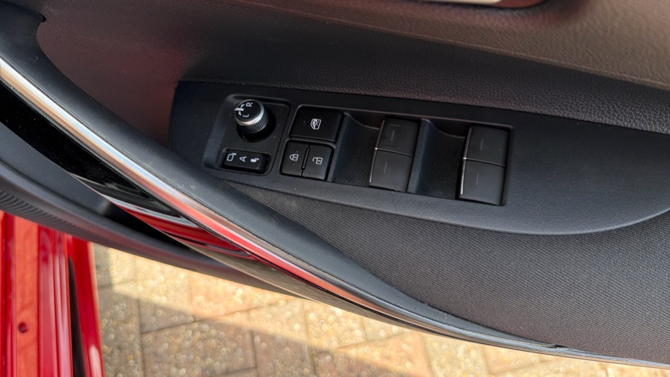 Toyota Corolla 1.8 VVT-i Hybrid GR Sport 5dr CVT Hybrid Hatchback - Image 35