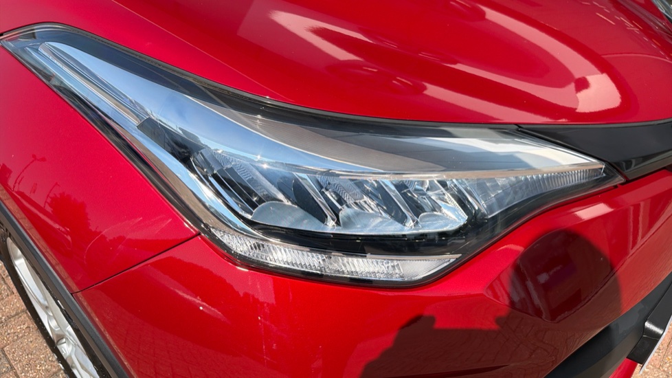 Toyota C-HR 1.8 Hybrid Icon 5dr CVT Hybrid Hatchback - Image 20