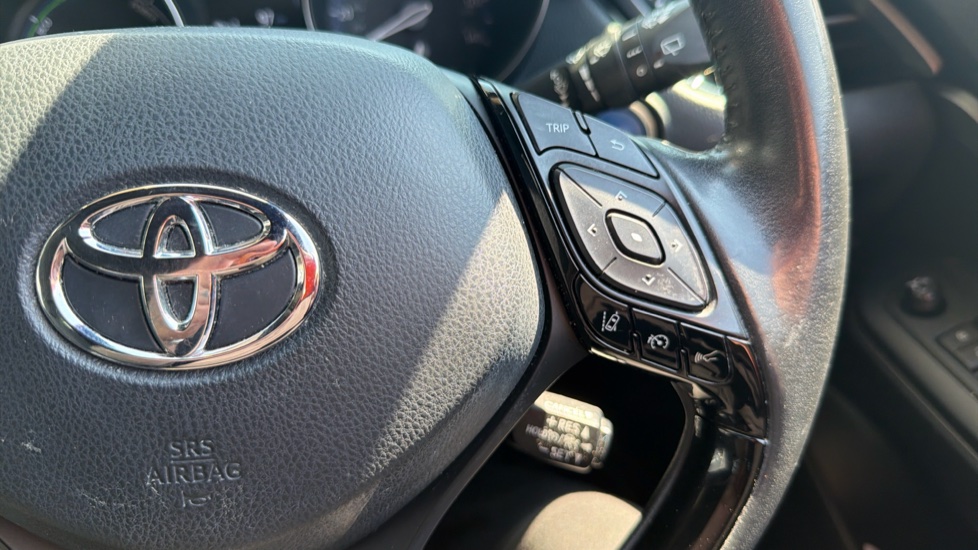 Toyota C-HR 1.8 Hybrid Icon 5dr CVT Hybrid Hatchback - Image 37